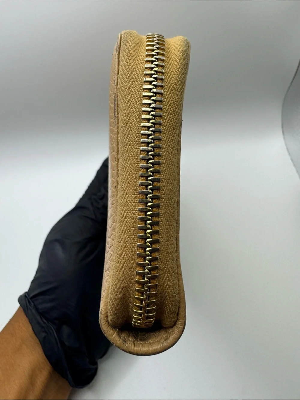 Authentic Gucci Pebbled Leather Zip Around Wallet Beige Taupe Made in Italy - Picture 4 of 16